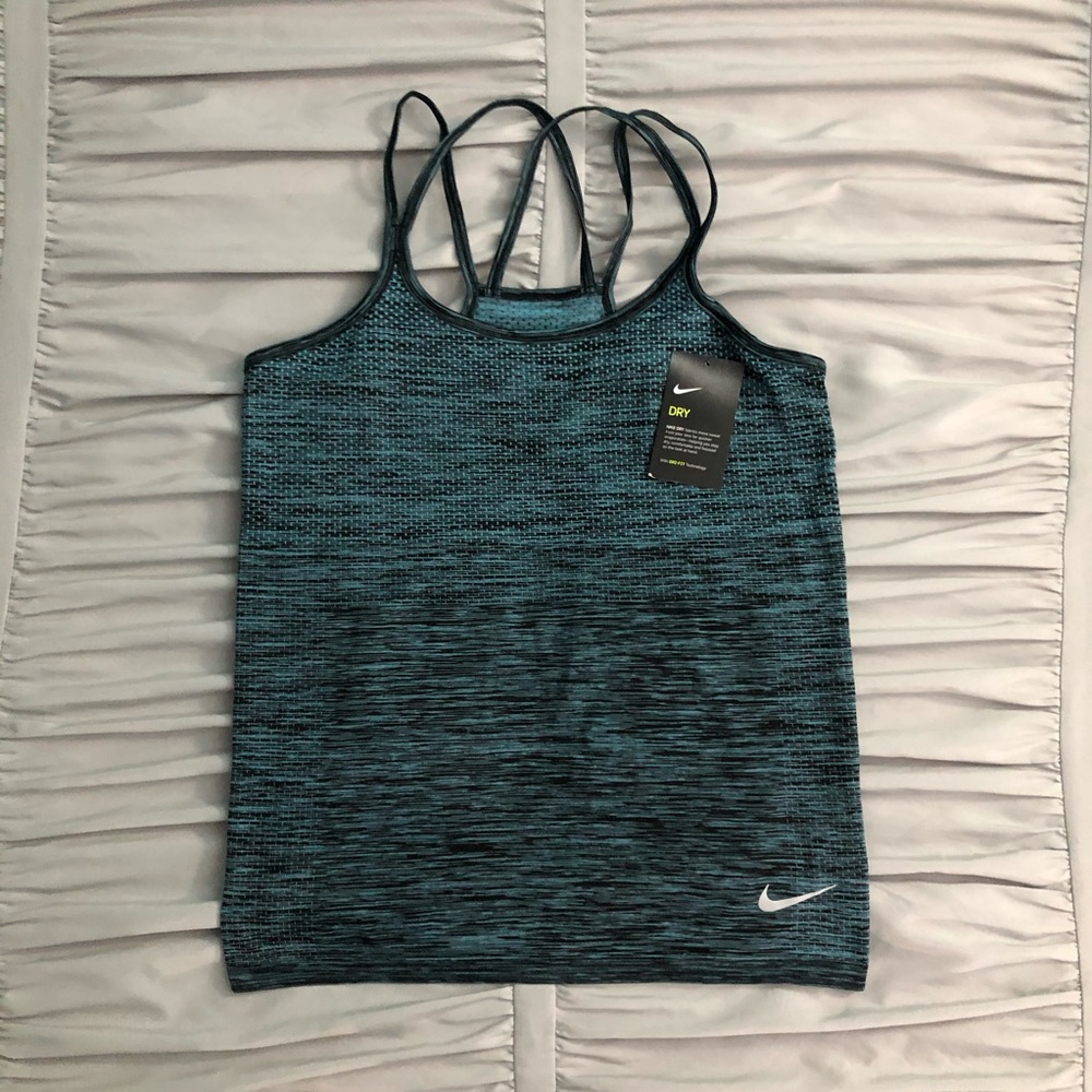 Nike women’s tank top